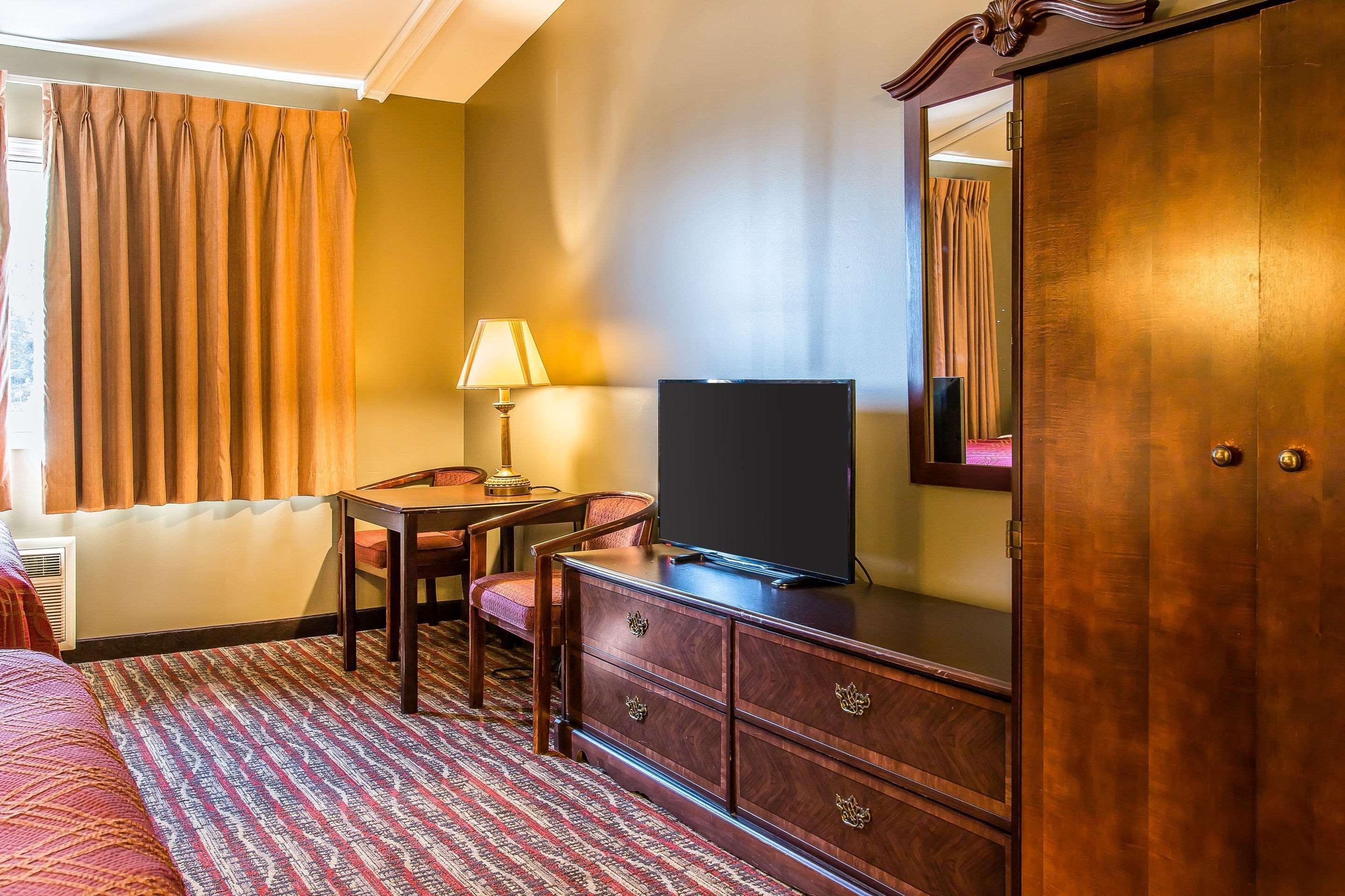 Econo Lodge Lakeview Marquette Eksteriør bilde