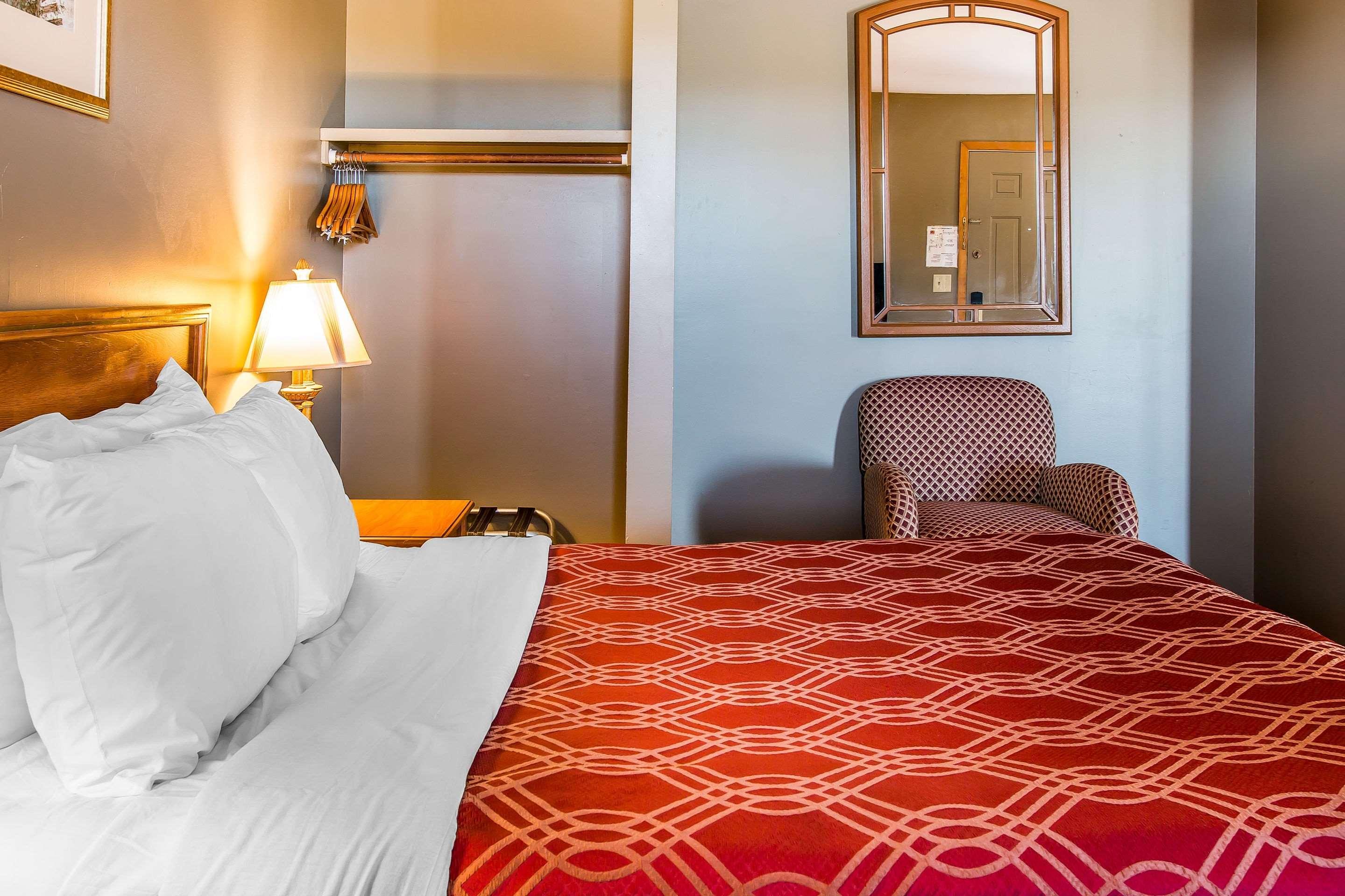 Econo Lodge Lakeview Marquette Eksteriør bilde
