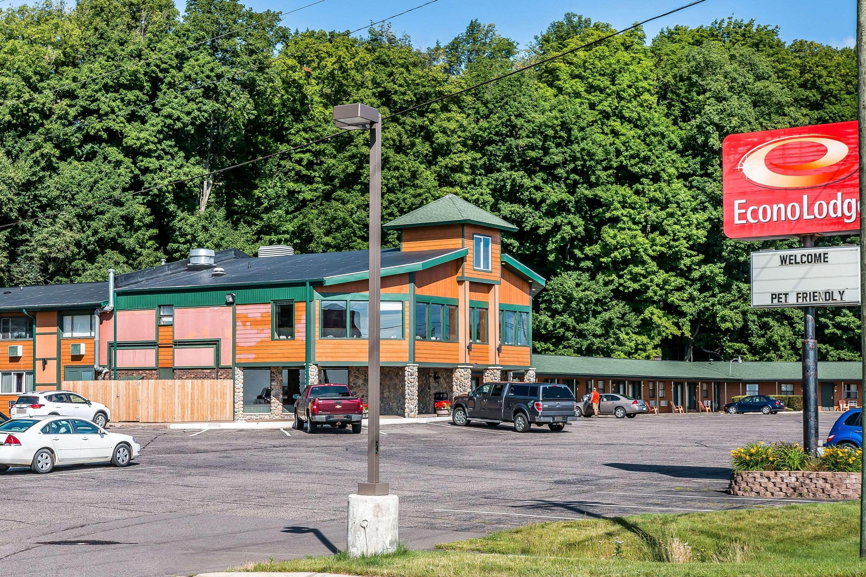 Econo Lodge Lakeview Marquette Eksteriør bilde